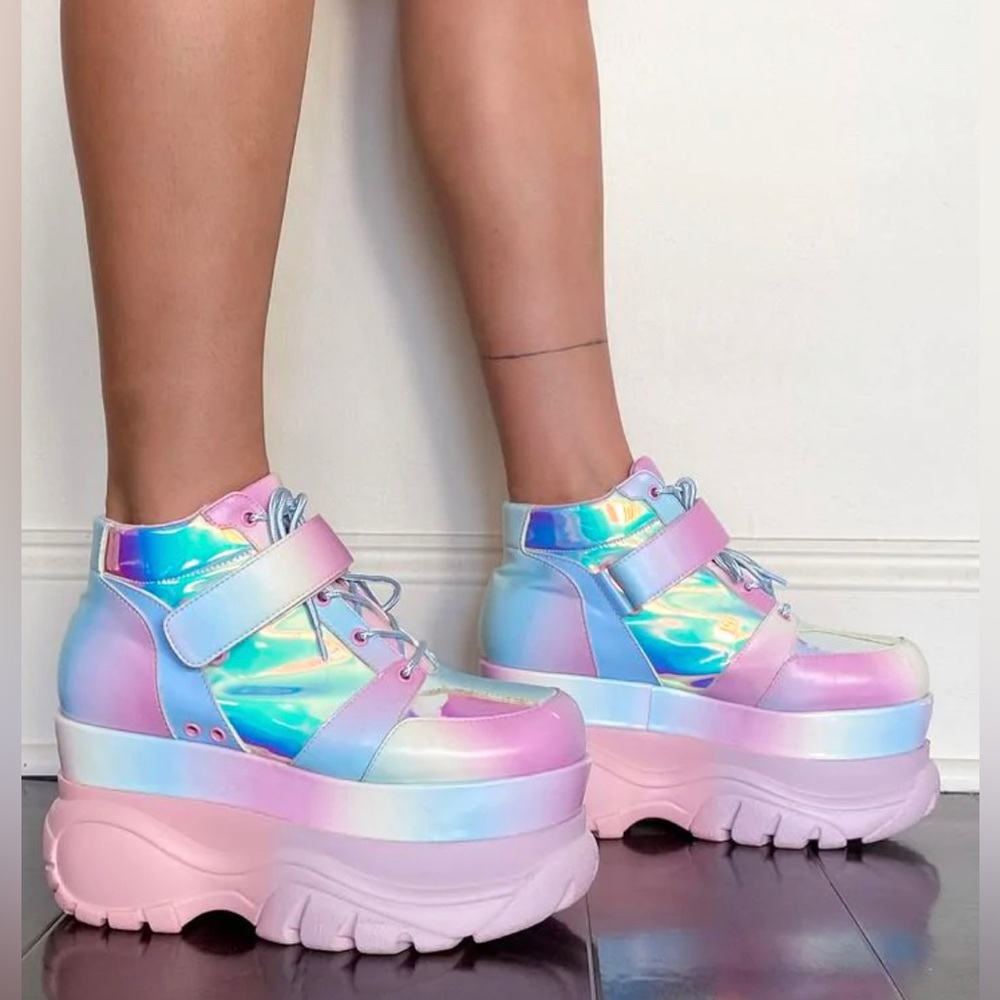 Dollskill sugar thrillz pastel platform sneakers